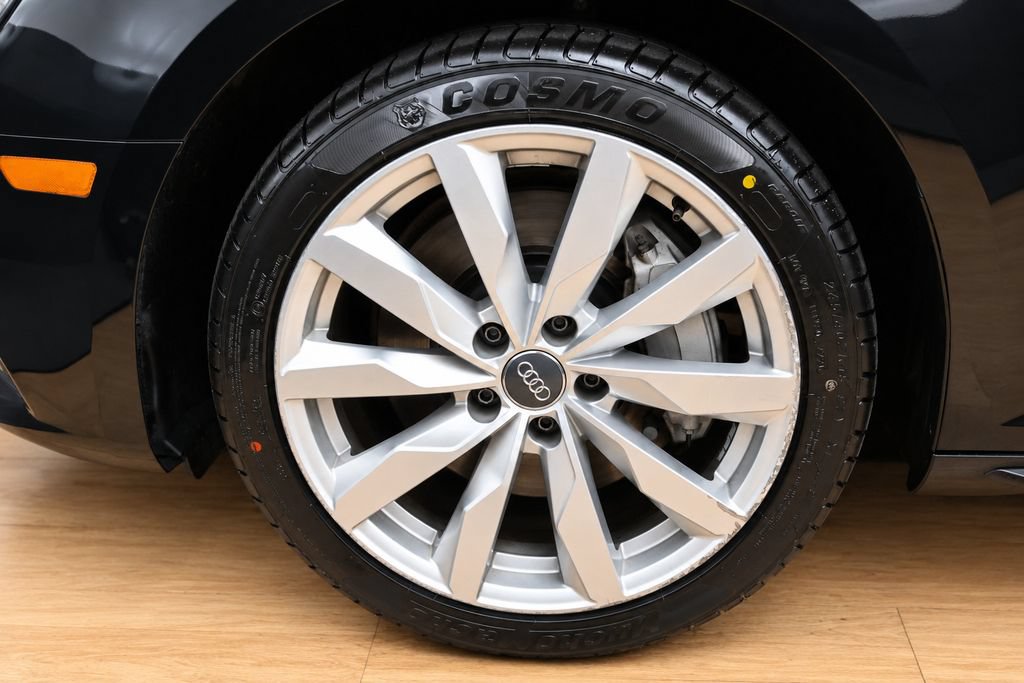 Used 2018 Audi A4 2.0T Premium w/ Convenience Package AWD/4WD image 36