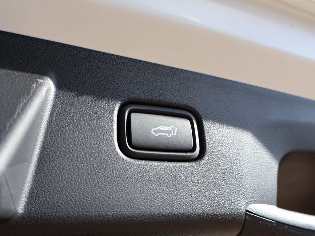 New 2026 Hyundai Tucson Limited w/ Tow & Go Package image 17