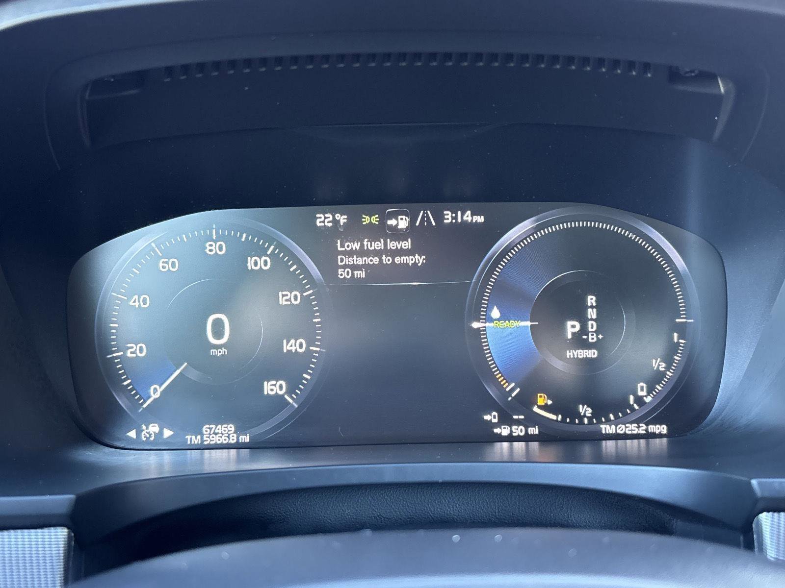 Used 2020 Volvo S90 T8 Inscription image 18