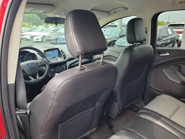 Used 2019 Ford Escape SE FWD image 13