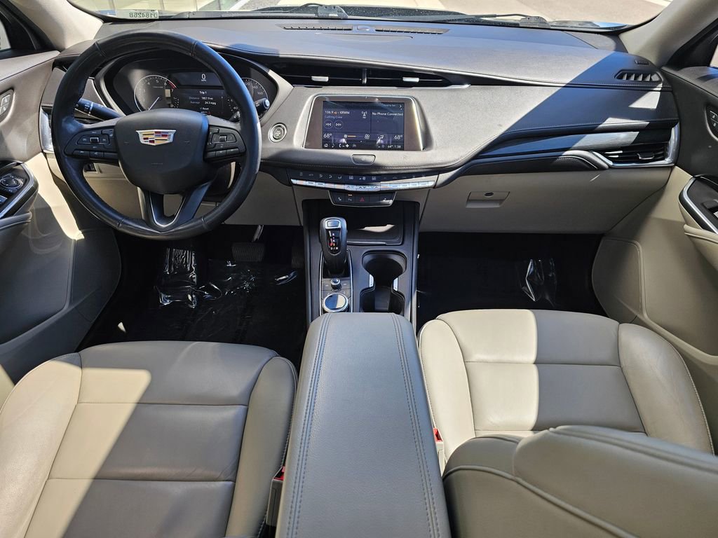 Used 2019 Cadillac XT4 Premium Luxury w/ Cold Weather Package image 17