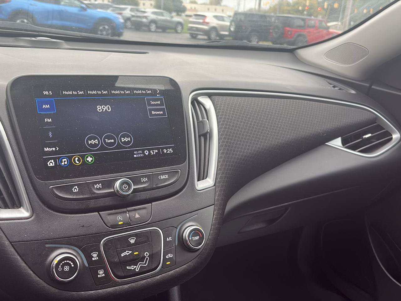 Used 2025 Chevrolet Malibu LS w/ Driver Confidence Package FWD image 18
