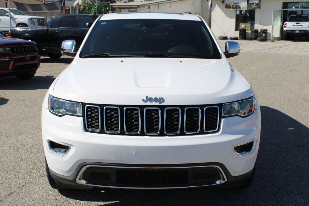 Used 2017 Jeep Grand Cherokee Limited AWD/4WD image 2