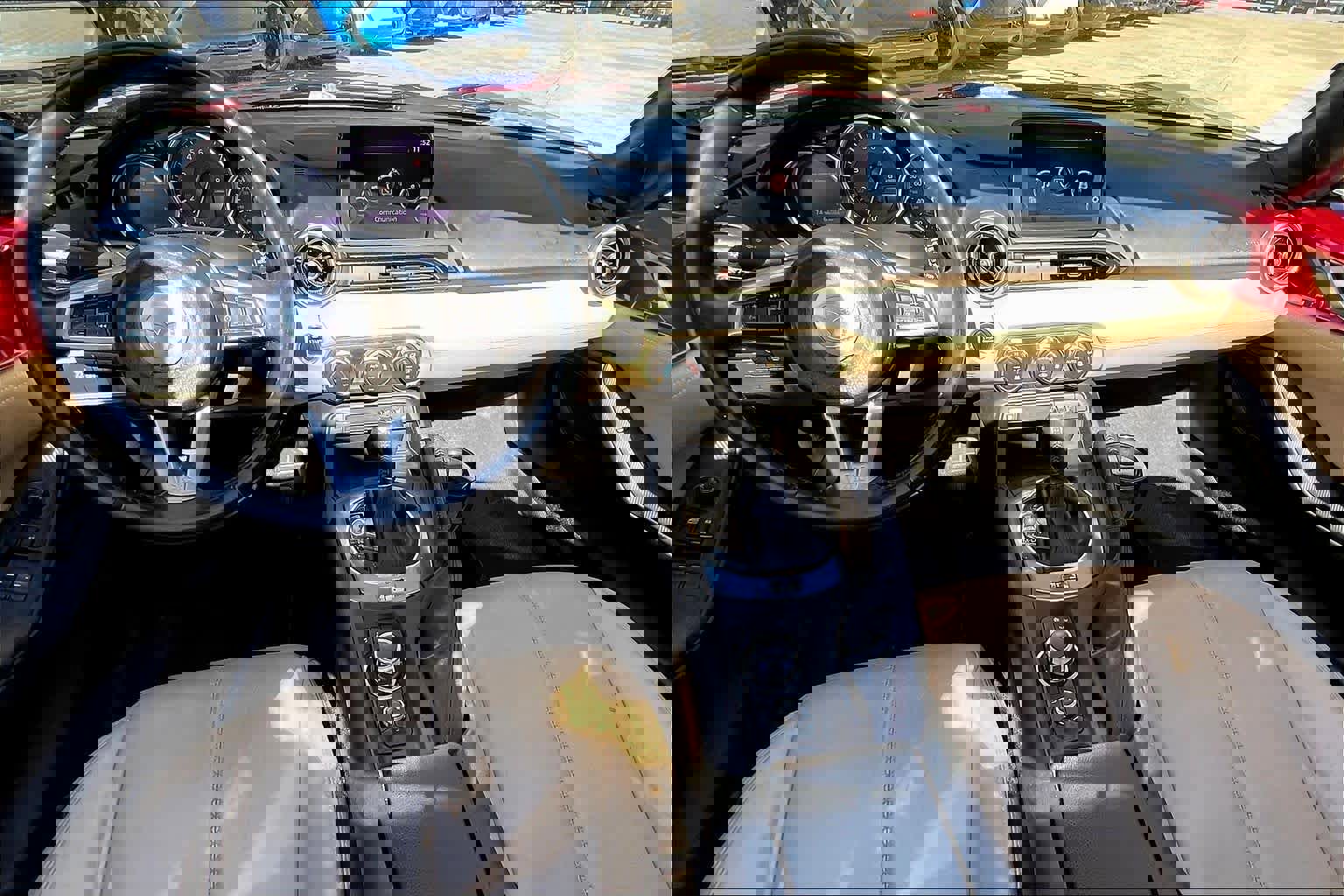 Used 2019 MAZDA MX-5 Miata RF Grand Touring image 15