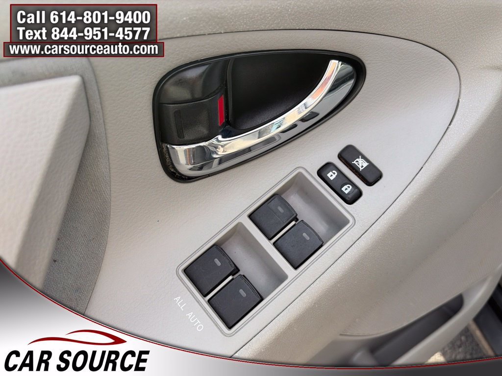 Used 2011 Toyota Camry LE FWD image 15