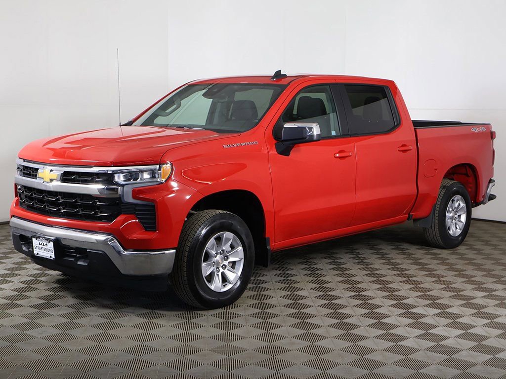 Used 2025 Chevrolet Silverado 1500 LT image 7