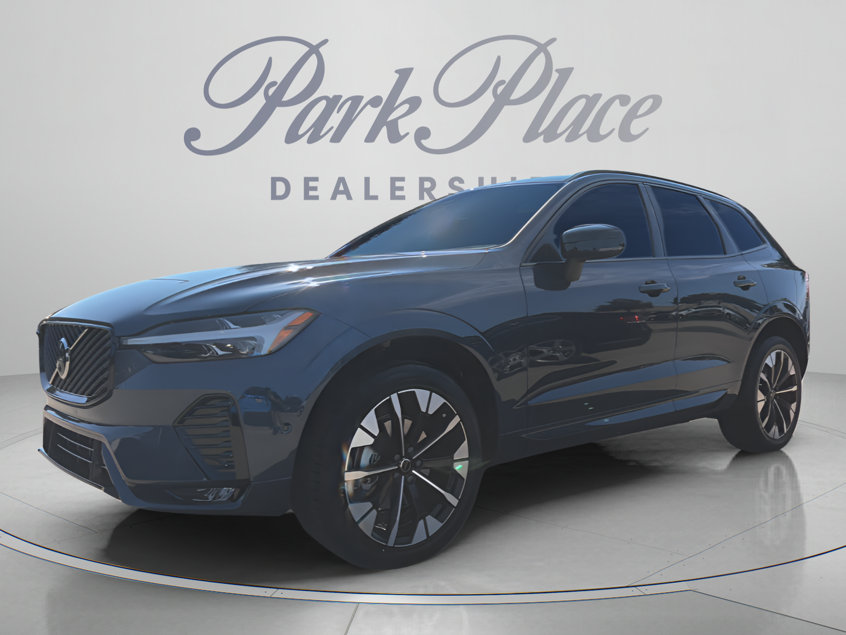 New 2027 Volvo XC60 B5 Plus AWD/4WD image 1