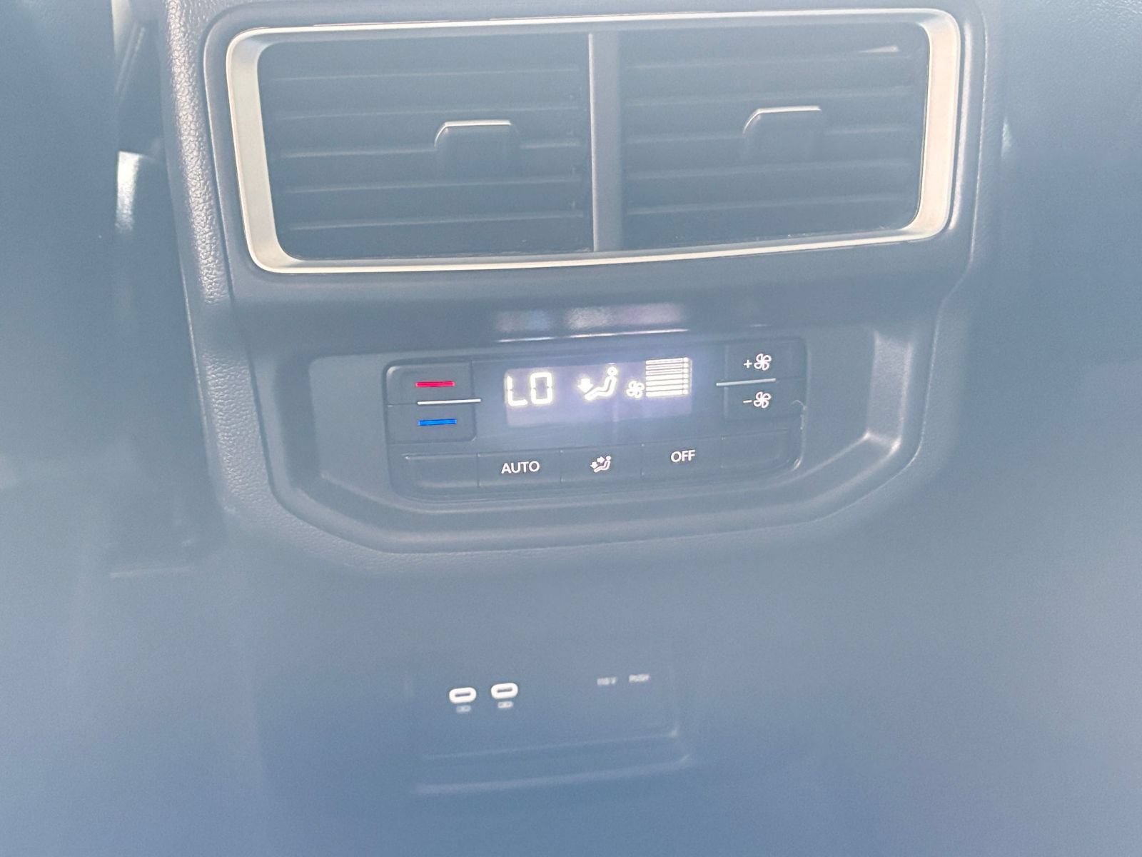Used 2026 Volkswagen Atlas SE FWD image 20