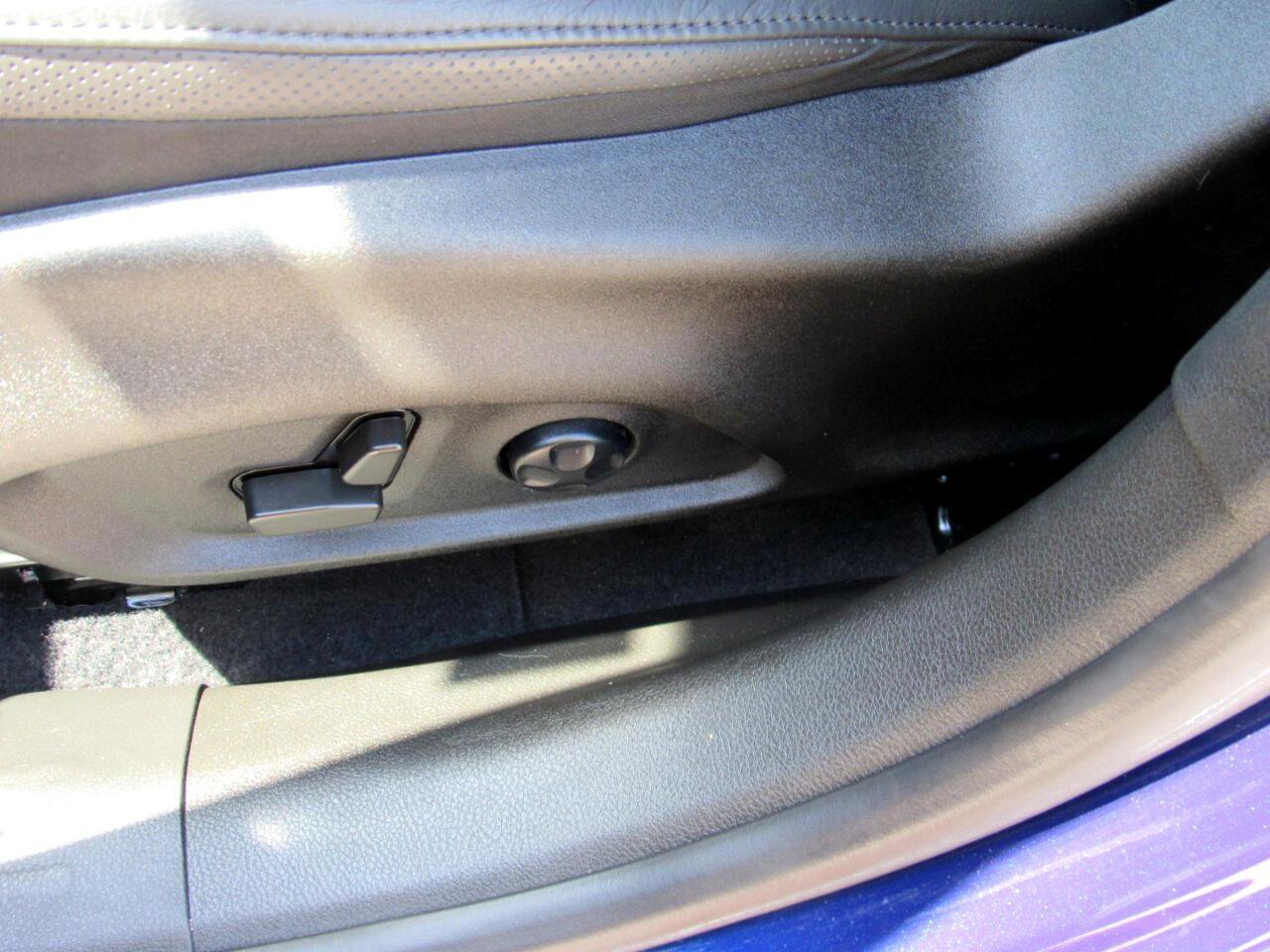 Used 2021 Jeep Renegade Limited w/ Sun & Sound Group image 16