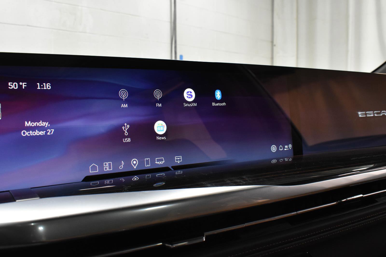 New 2026 Cadillac Escalade ESV Luxury w/ Touring Package image 9