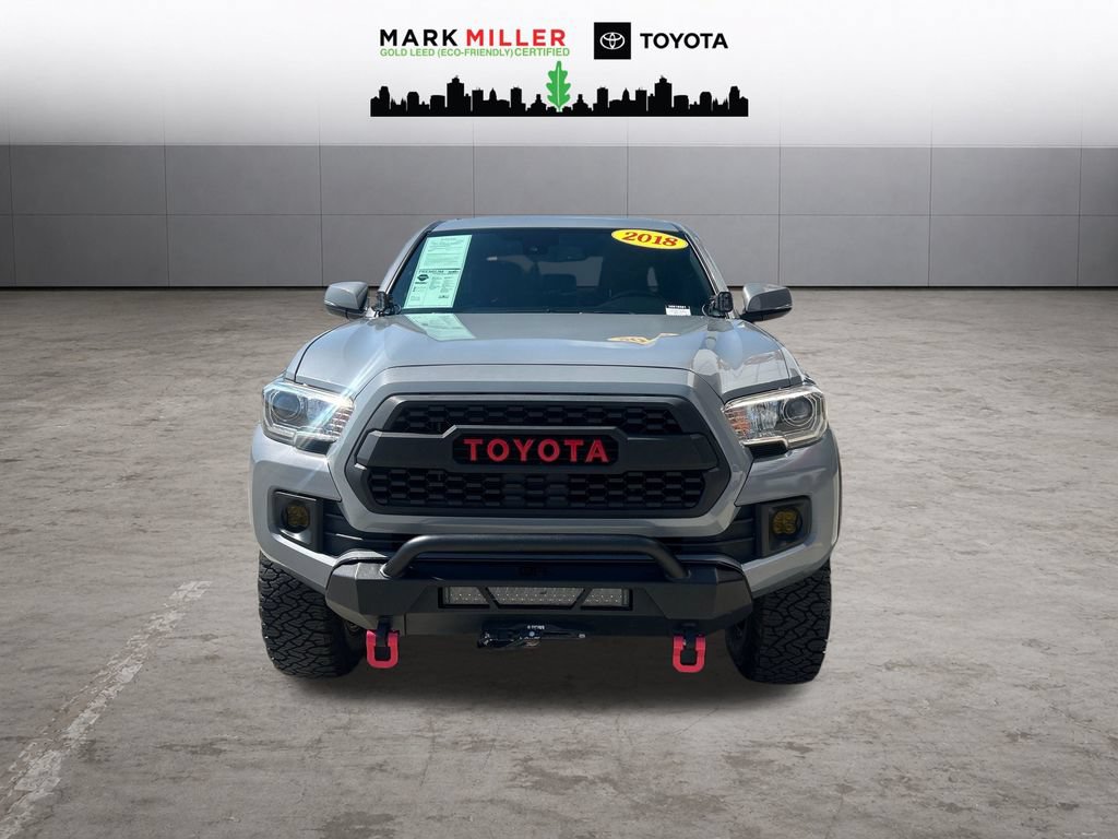 Used 2018 Toyota Tacoma TRD Off-Road w/ Technology Package AWD/4WD image 10