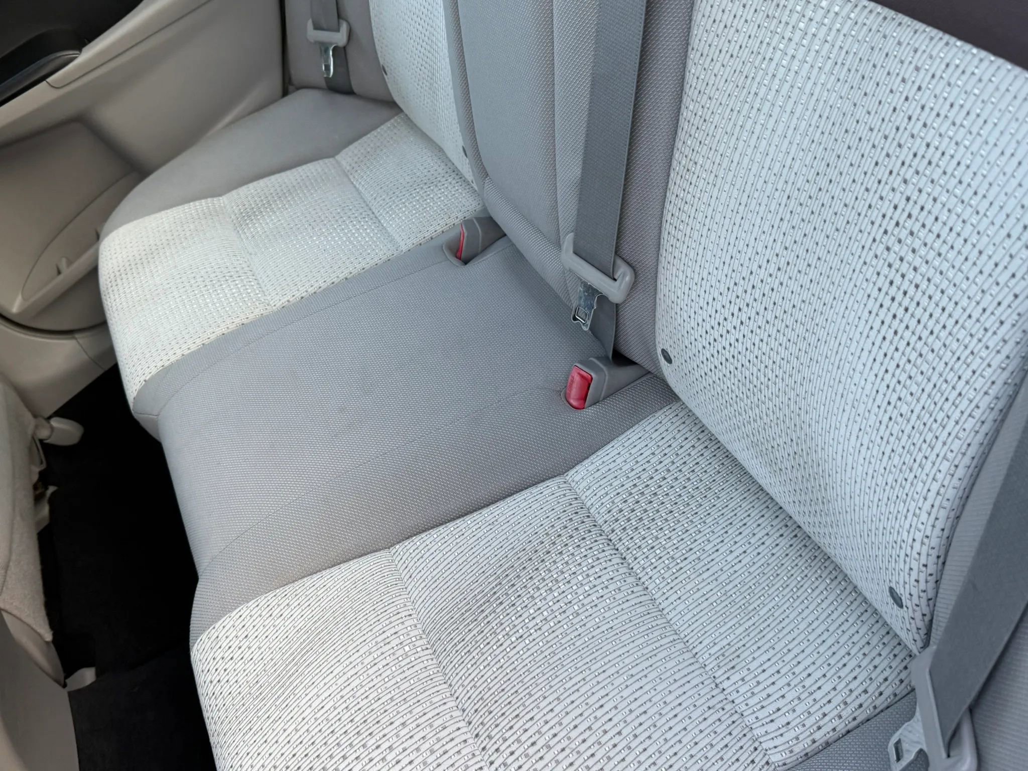 Used 2013 Toyota Camry LE w/ Preferred Accessory Pkg image 16