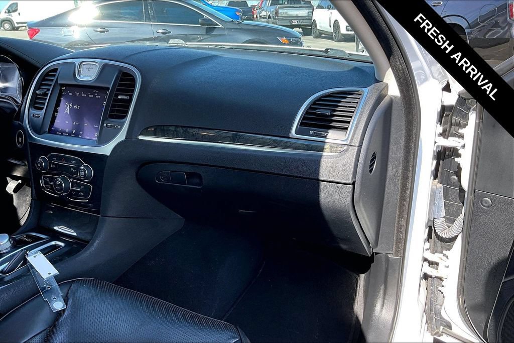 Used 2023 Chrysler 300 Touring L w/ Comfort Group AWD/4WD image 25