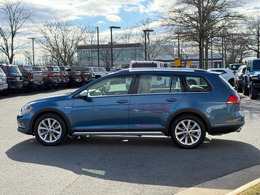 Used 2017 Volkswagen Golf Alltrack SE image 10