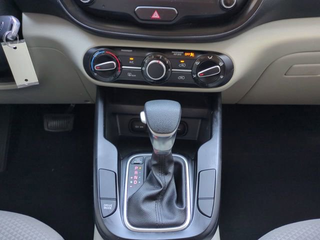 Used 2020 Kia Soul LX FWD image 19