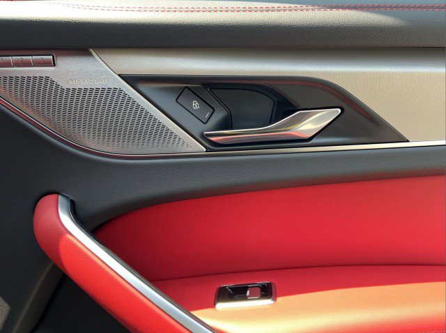 New 2026 Jaguar F-PACE R-Dynamic S image 23