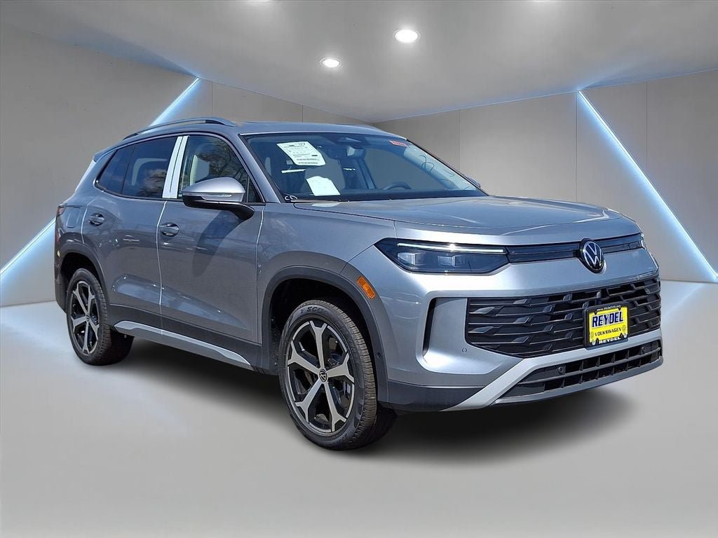 New 2026 Volkswagen Tiguan SE AWD/4WD image 1