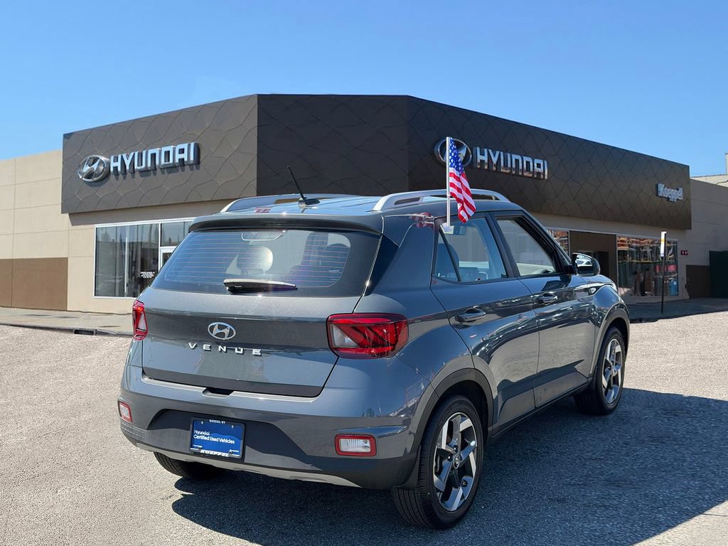 Certified 2024 Hyundai Venue SEL FWD image 8