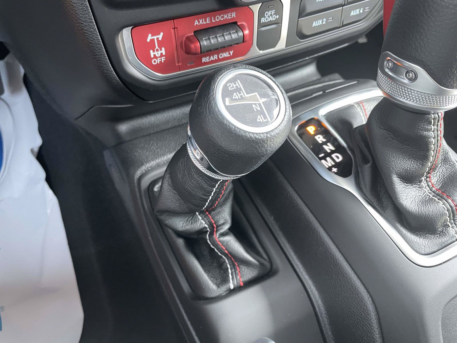 Used 2026 Jeep Wrangler Unlimited Sport w/ Dual Top Group AWD/4WD image 32