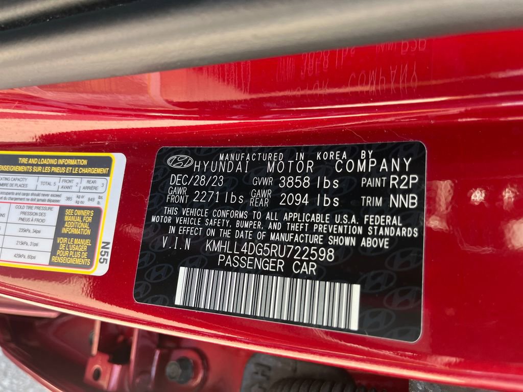 Used 2024 Hyundai Elantra SE FWD image 30