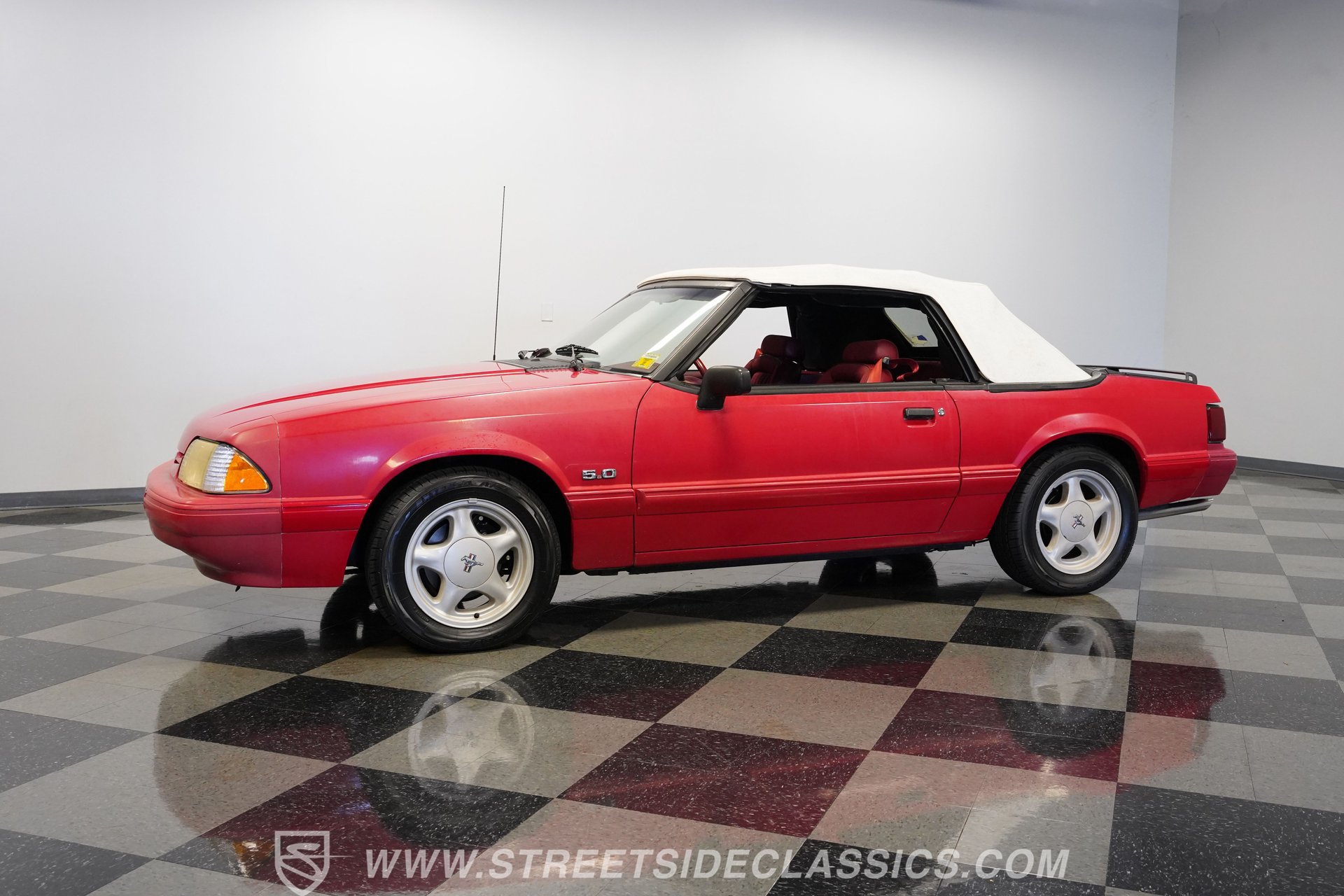 Used 1992 Ford Mustang LX RWD image 7