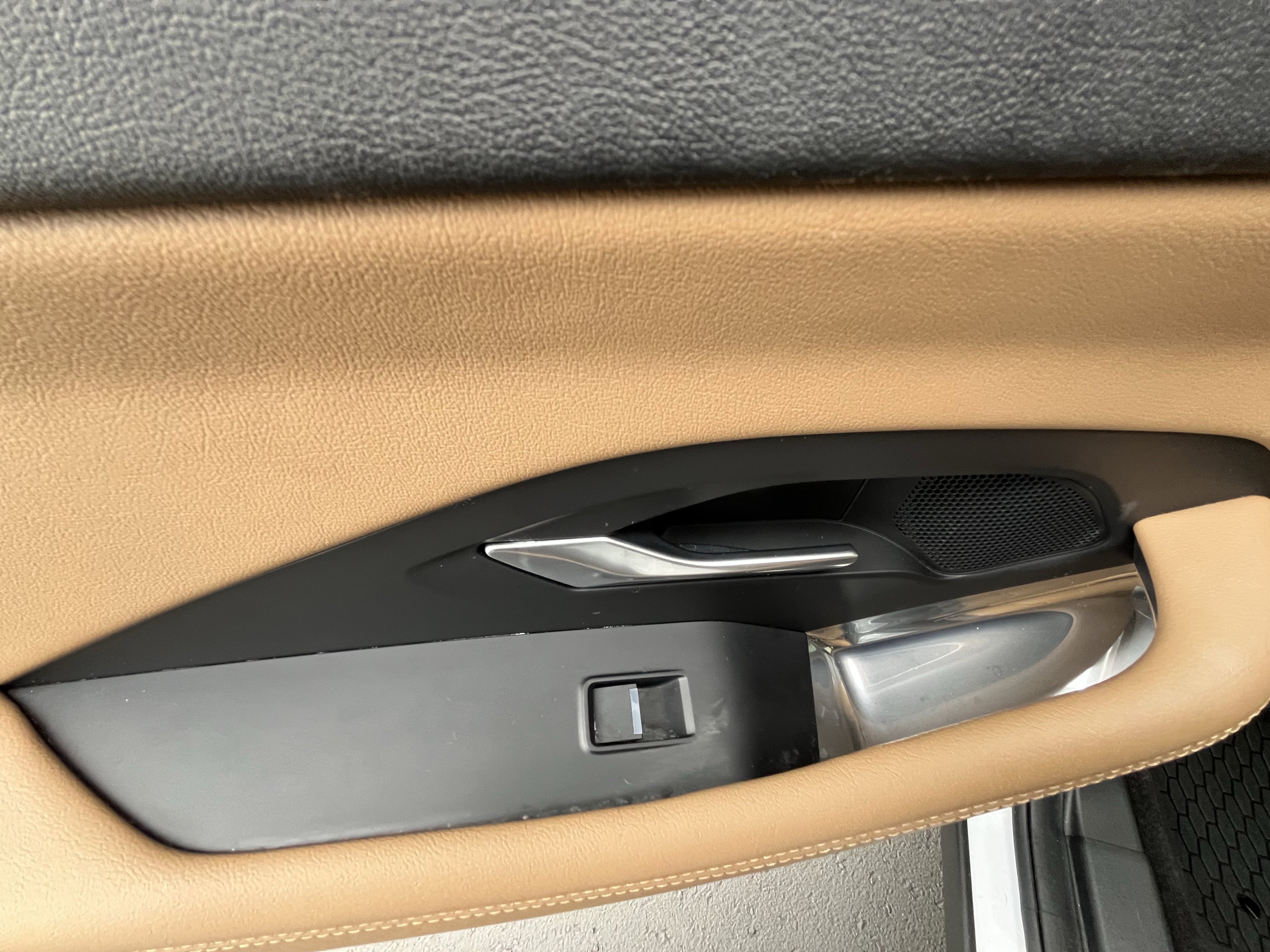 Used 2021 Jaguar E-PACE SE image 24