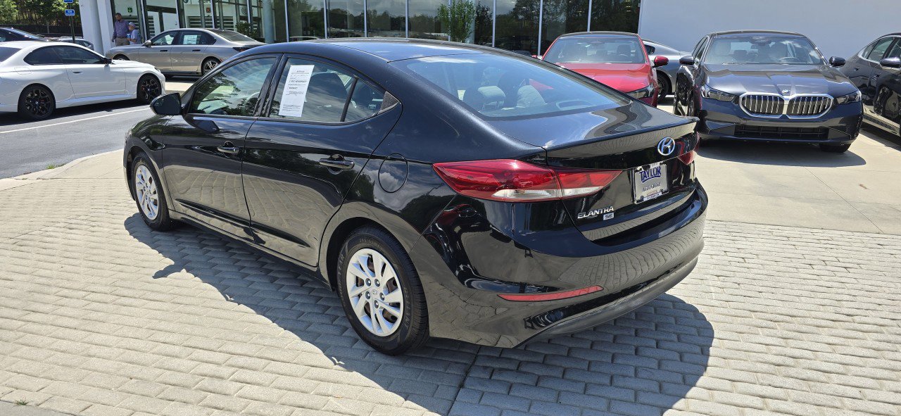 Used 2018 Hyundai Elantra SE FWD image 7
