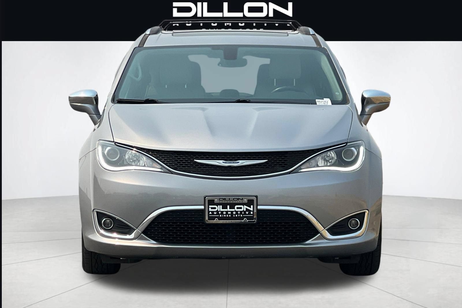 Used 2020 Chrysler Pacifica Limited FWD image 9
