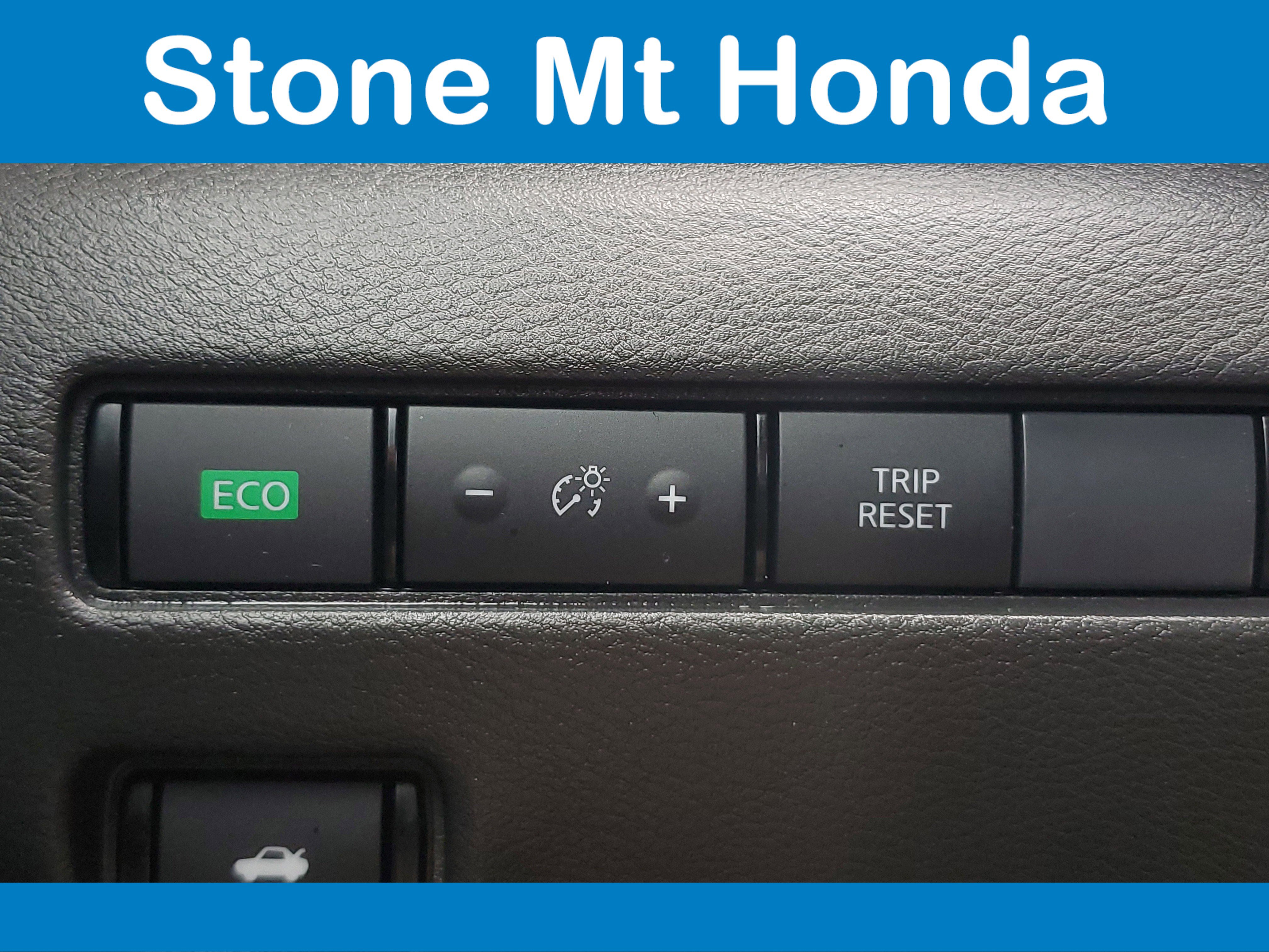 Used 2024 Nissan Sentra S image 31