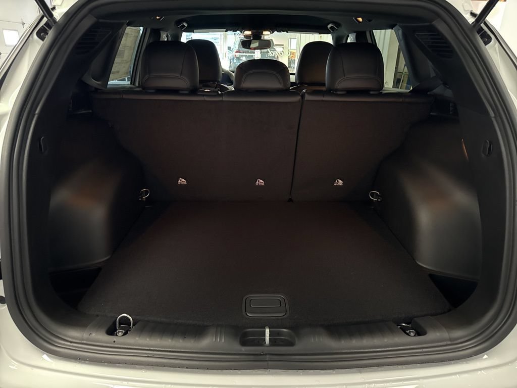 New 2026 Jeep Compass Latitude AWD/4WD image 29