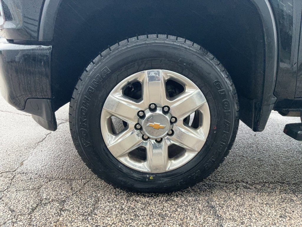 Used 2022 Chevrolet Silverado 2500 LTZ w/ Z71 Chrome Sport Edition image 14