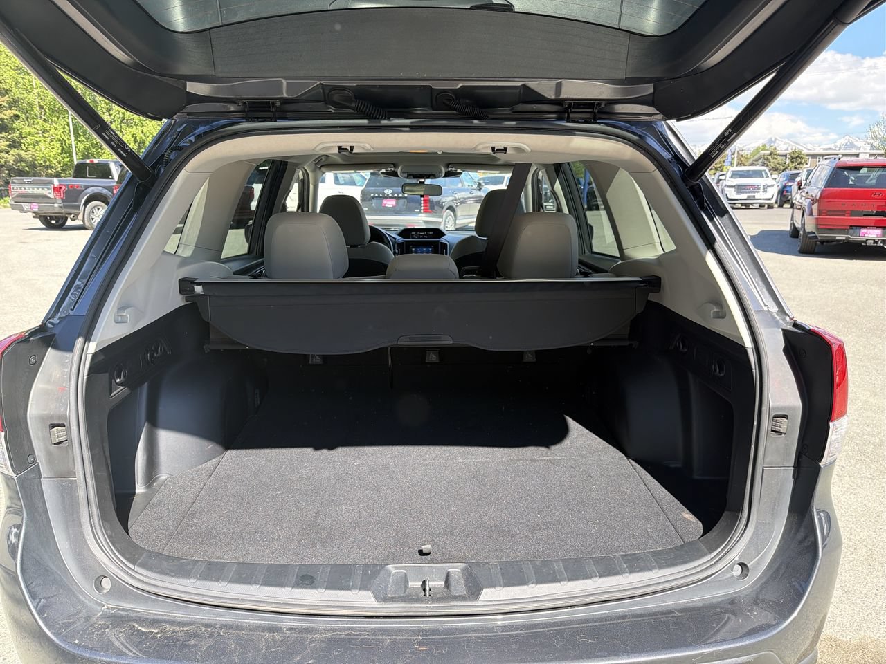 Used 2022 Subaru Forester Premium AWD/4WD image 22