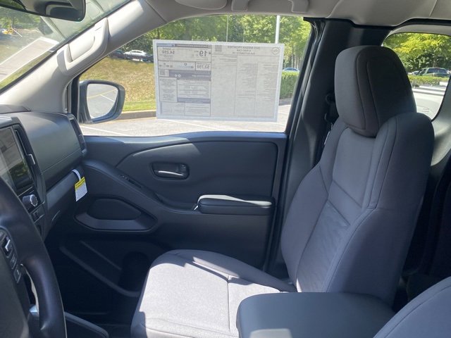 New 2025 Nissan Frontier S image 32