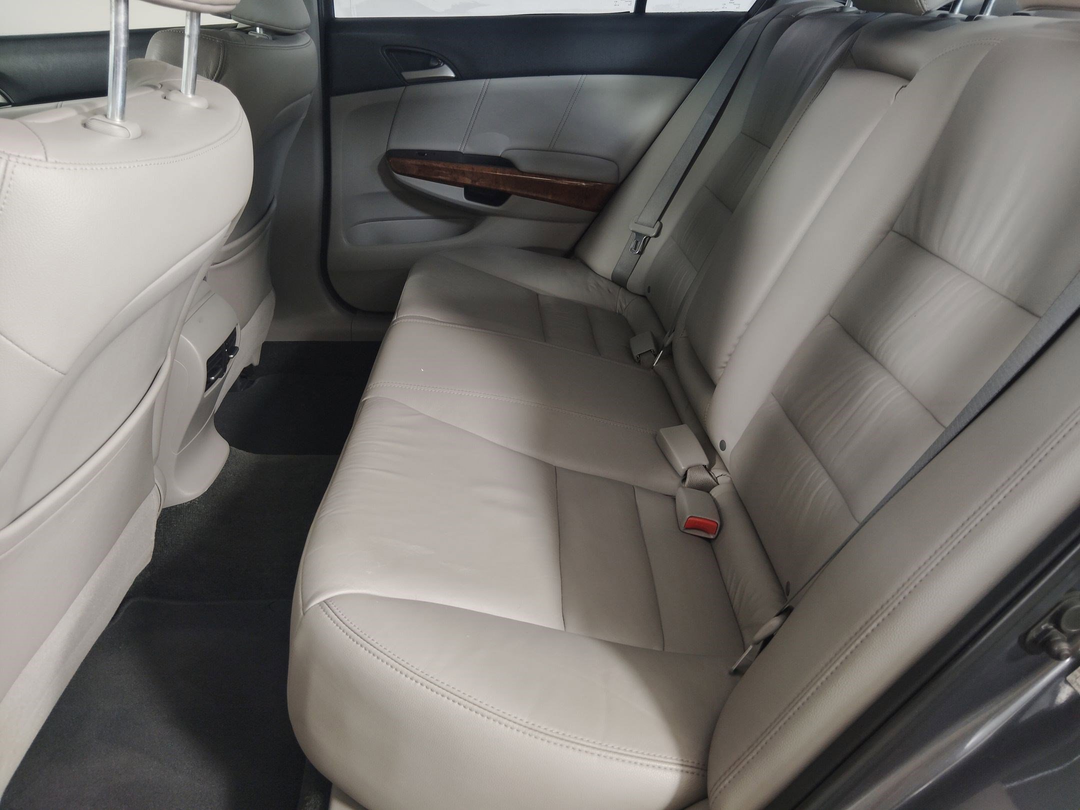 Used 2011 Honda Accord EX-L image 14