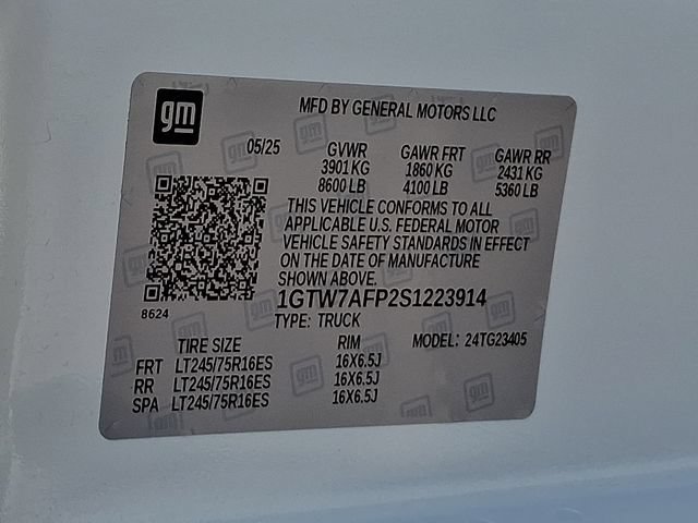 Used 2025 GMC Savana 2500 w/ Driver Convenience Package RWD image 30