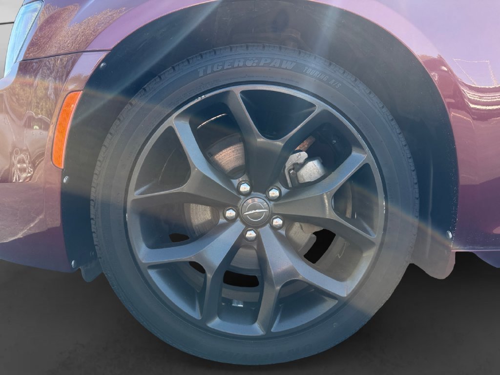 Used 2021 Chrysler 300 S RWD image 9