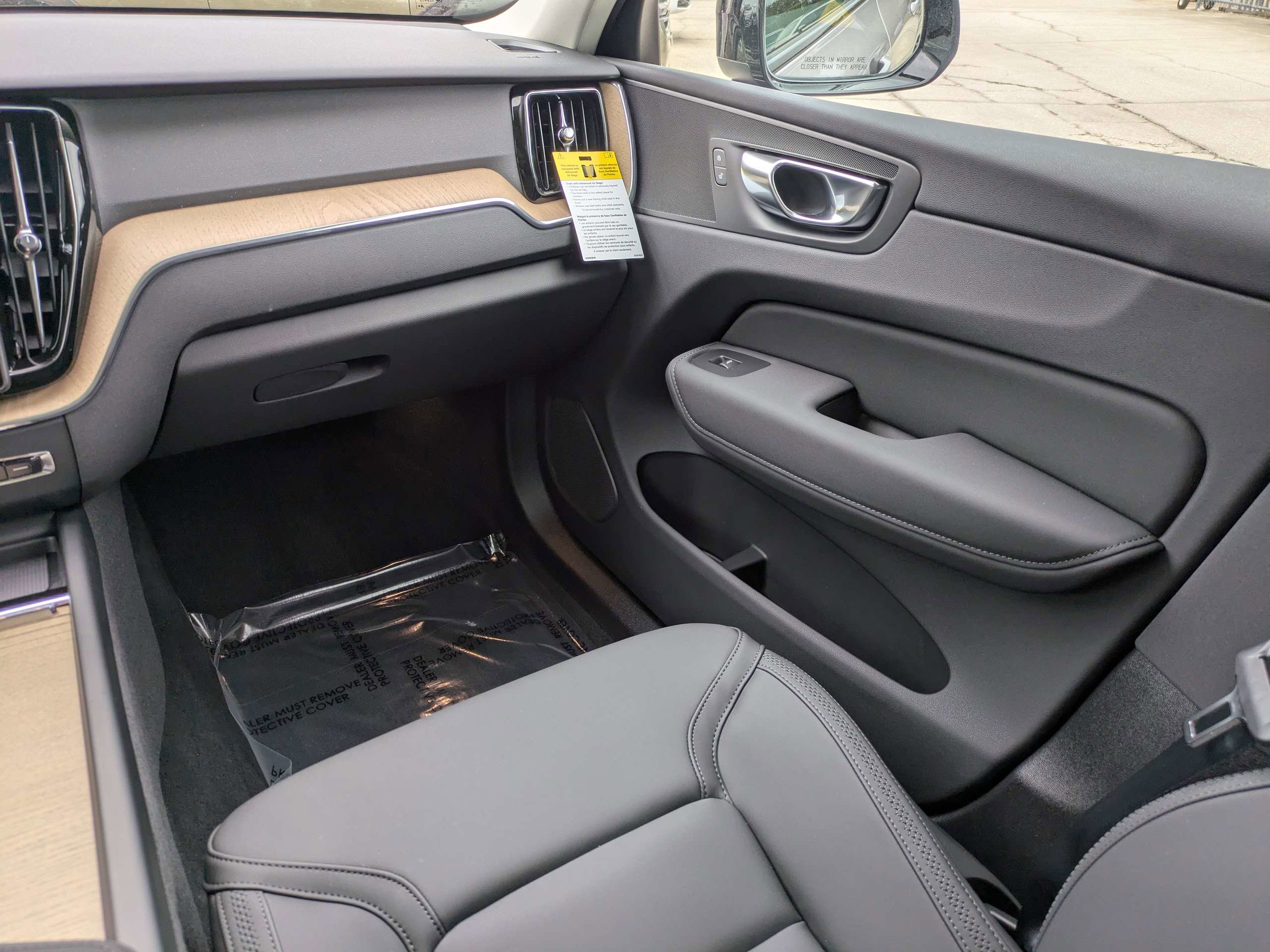 New 2026 Volvo XC60 B5 Plus w/ Protection Package Premier image 18