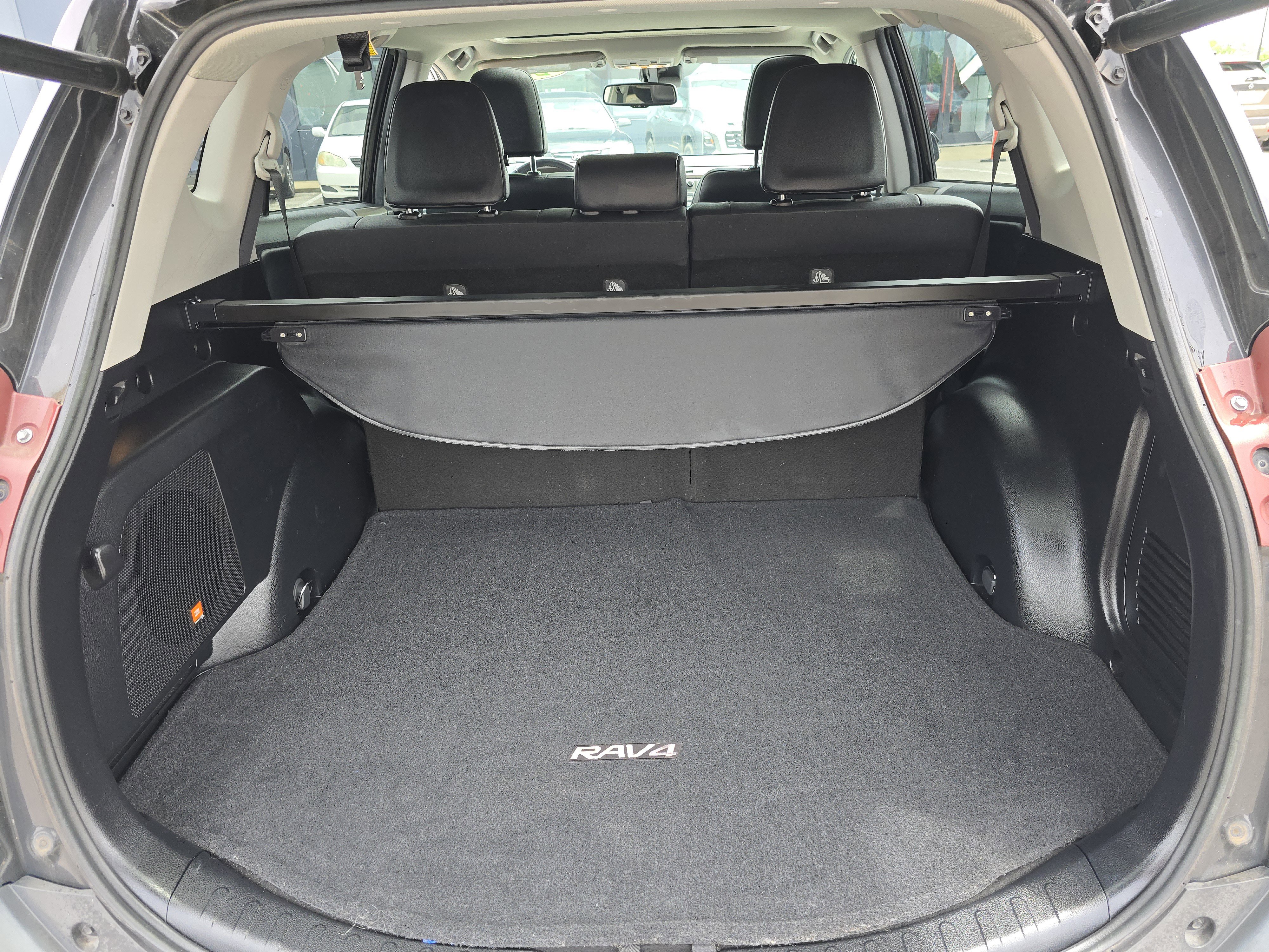 Used 2015 Toyota RAV4 Limited w/ Technology Package FWD image 20