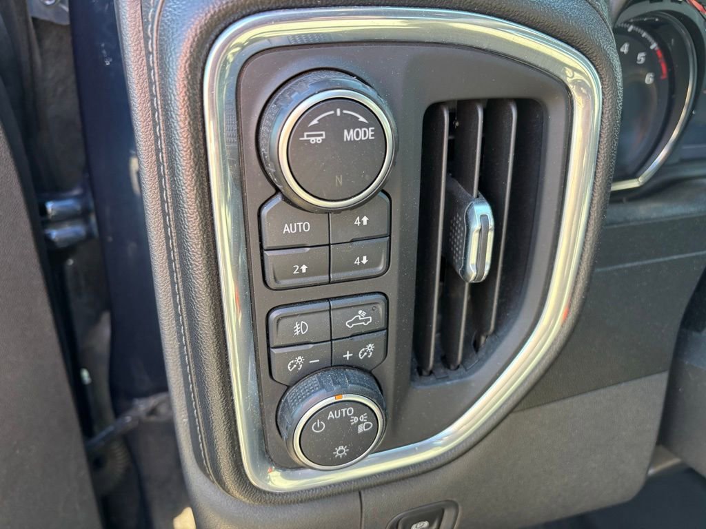 Used 2020 Chevrolet Silverado 1500 RST image 10