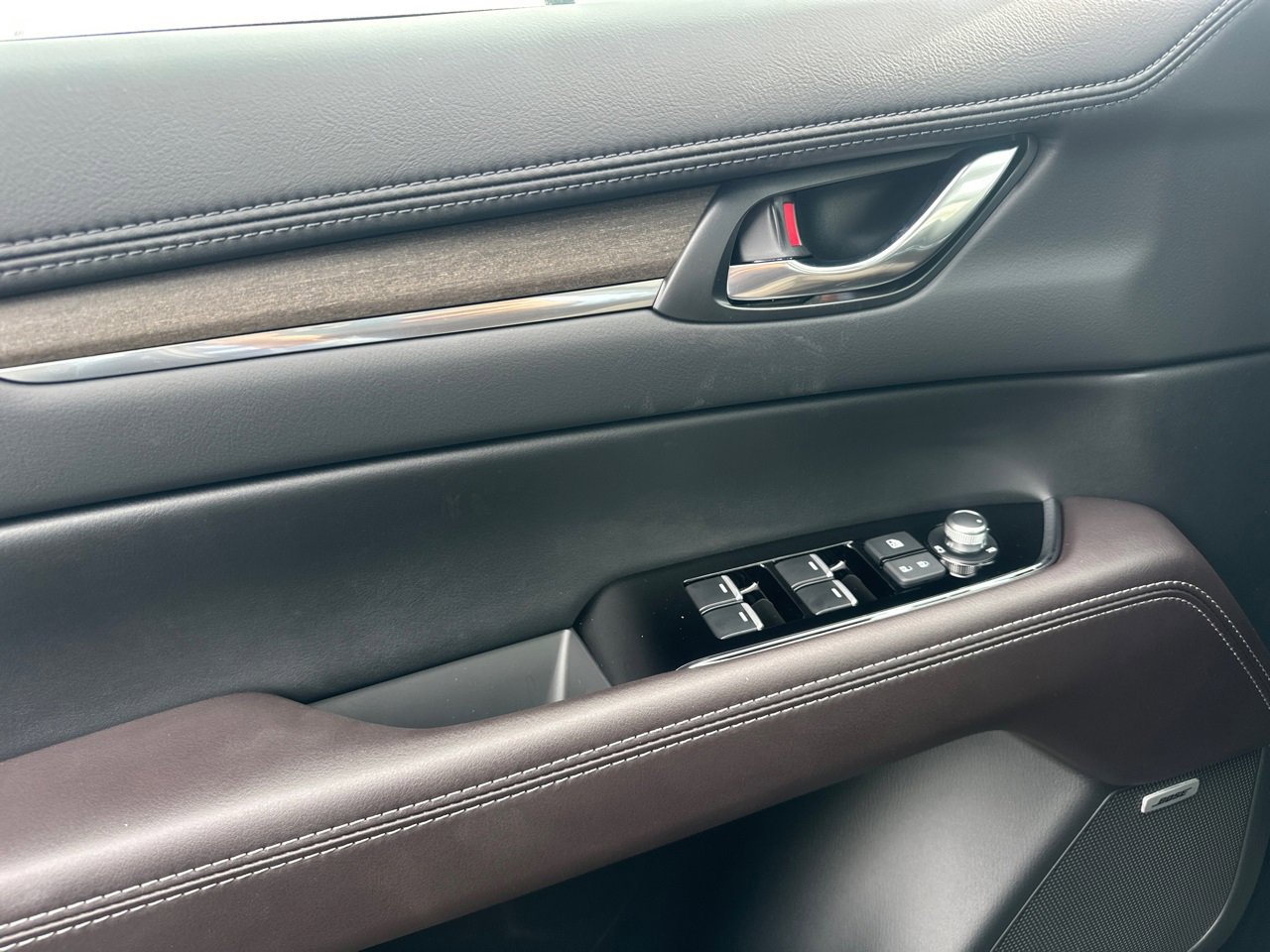 New 2025 MAZDA CX-5 Signature image 37