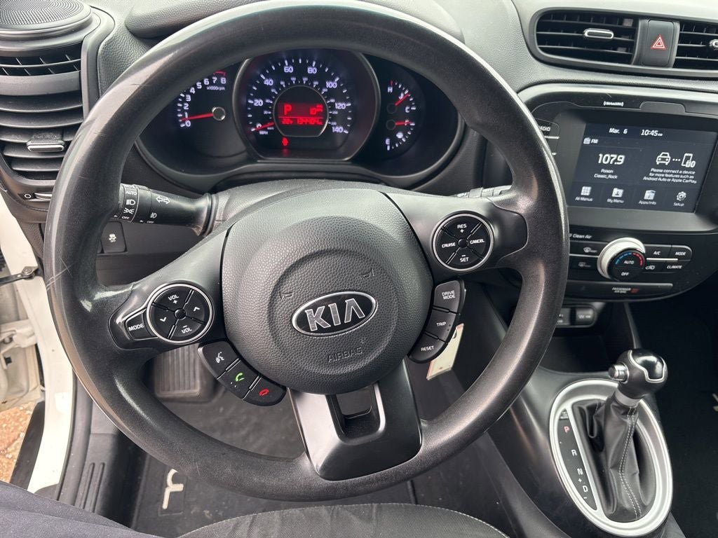 Used 2019 Kia Soul + FWD image 17