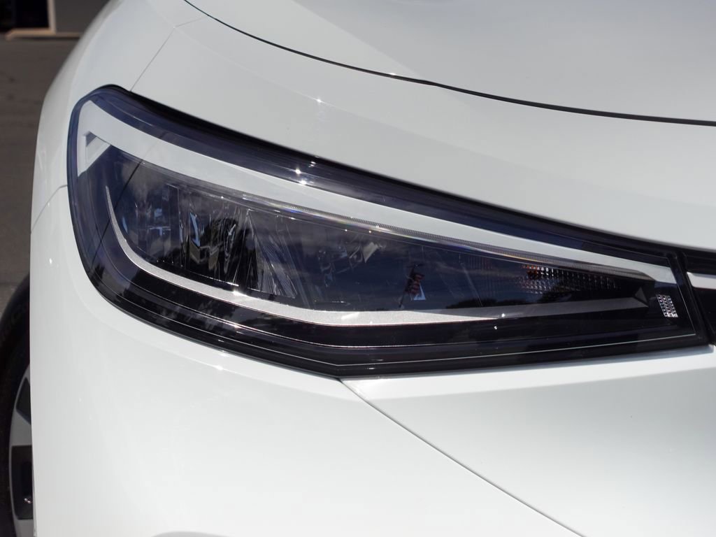 Certified 2024 Volkswagen ID.4 2WD image 3