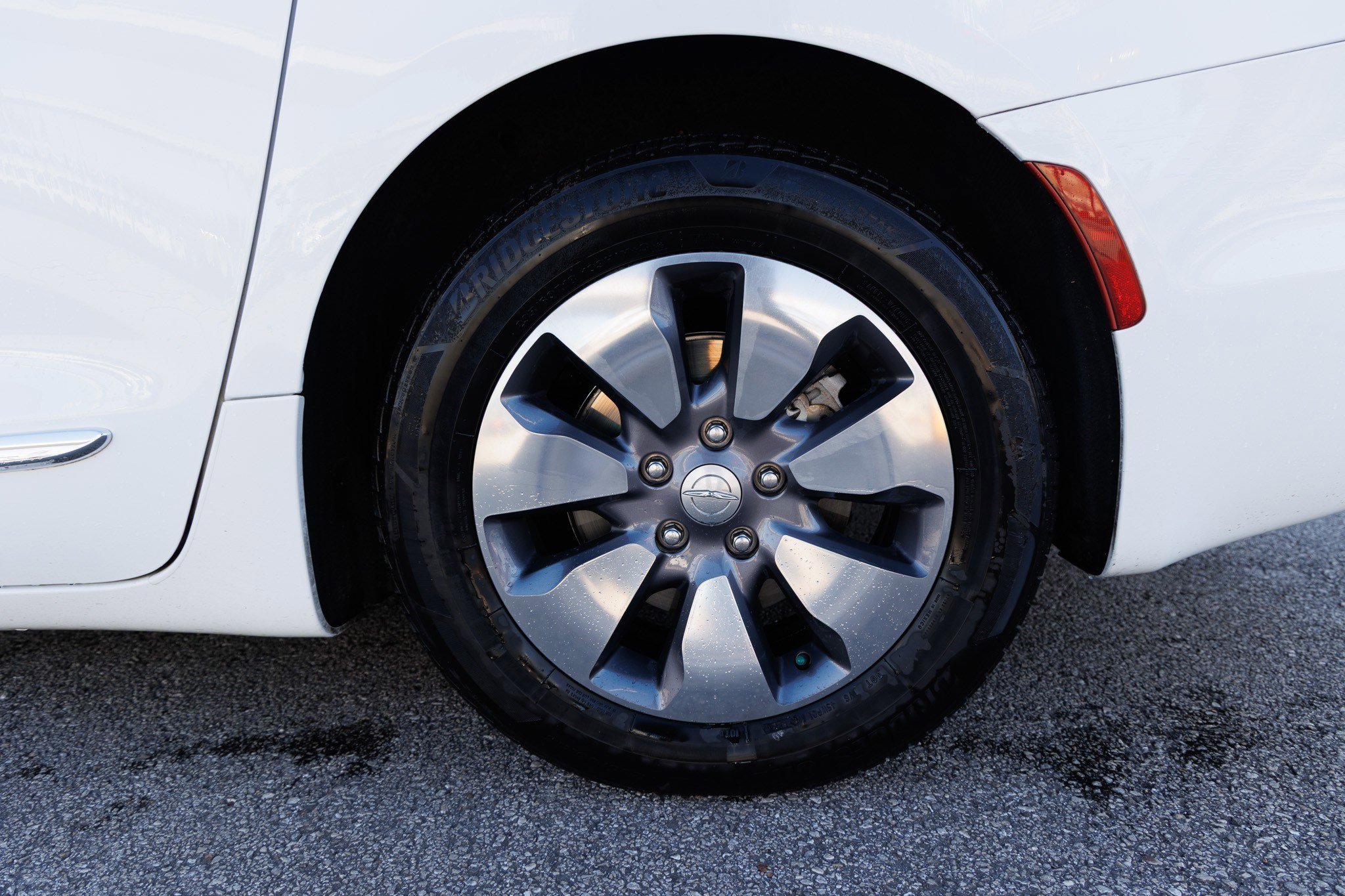 Used 2018 Chrysler Pacifica Limited w/ Advanced Safetytec Group image 14