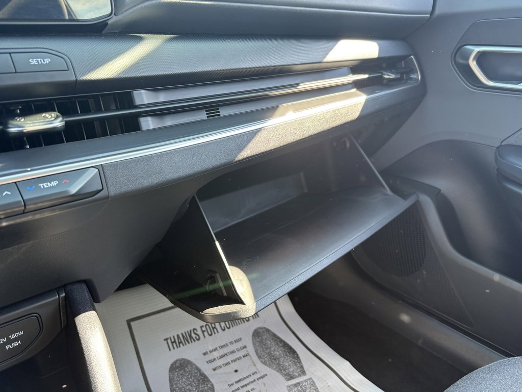 Used 2025 Kia K4 EX image 36