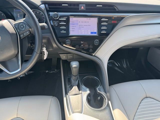 Certified 2019 Toyota Camry SE FWD image 2