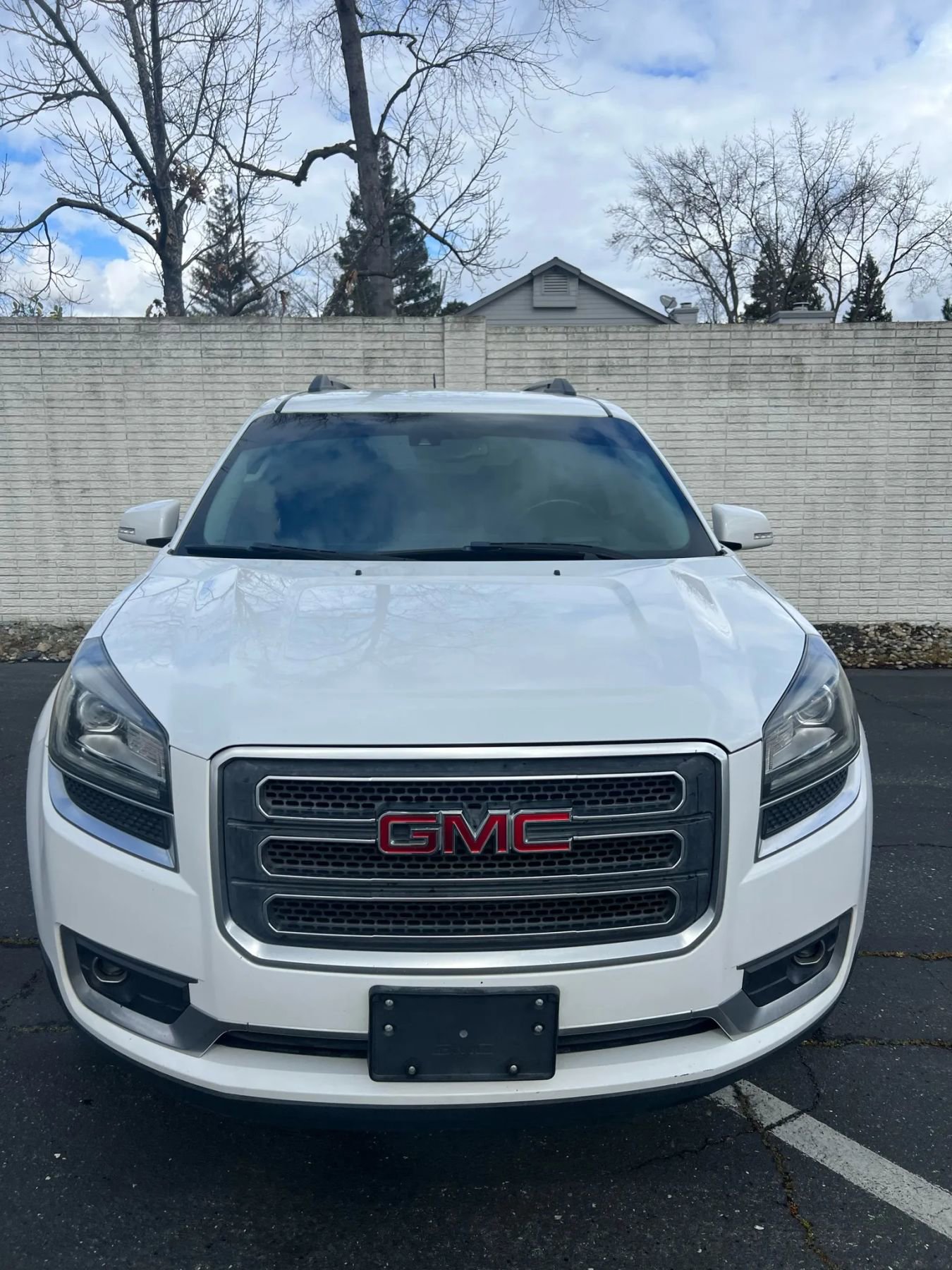 Used 2017 GMC Acadia Limited SLT image 2