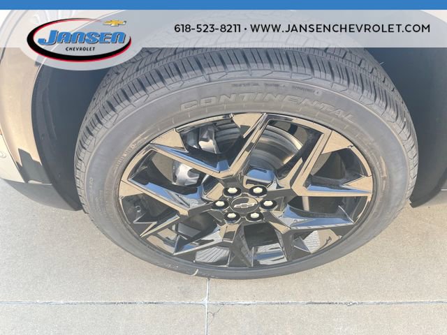 New 2026 Chevrolet Traverse RS w/ LPO, Floor Liner Package FWD image 33