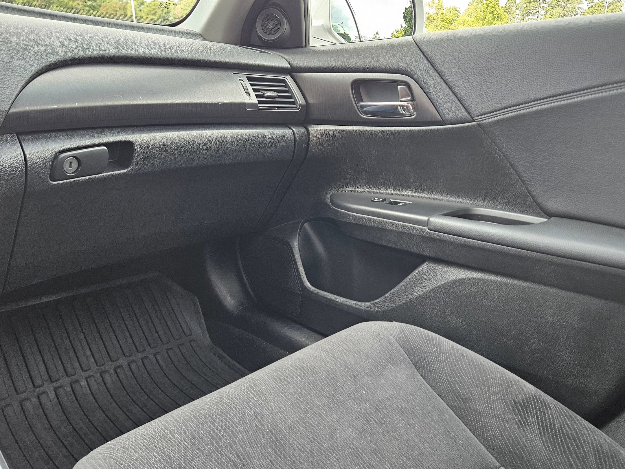 Used 2013 Honda Accord EX image 11