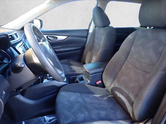 Used 2015 Nissan Rogue S FWD image 11