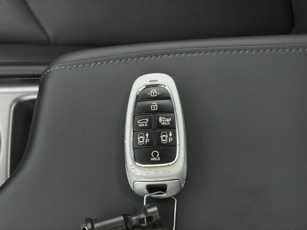 Certified 2023 Hyundai Sonata Limited w/ Cargo Package FWD image 19